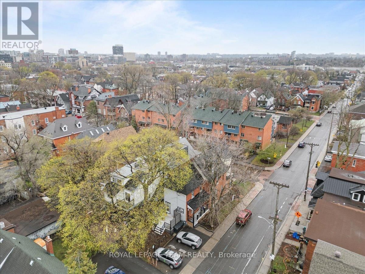 607 MACLAREN STREET Image 26