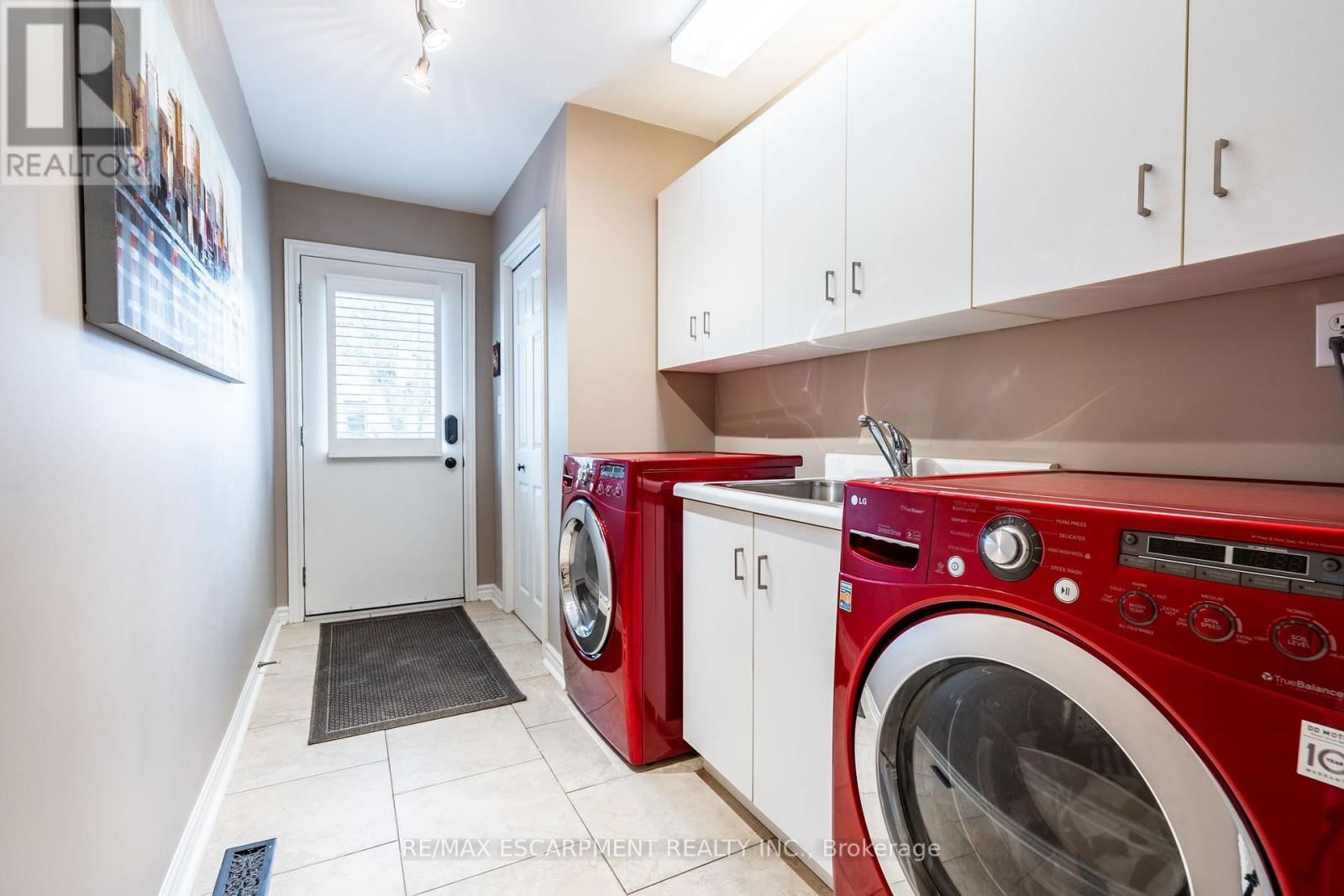 27 GLADIOLA DRIVE Image 12