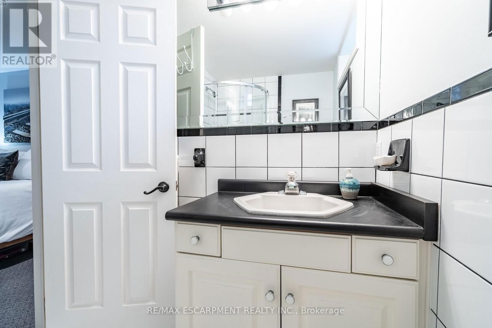 27 GLADIOLA DRIVE Image 31