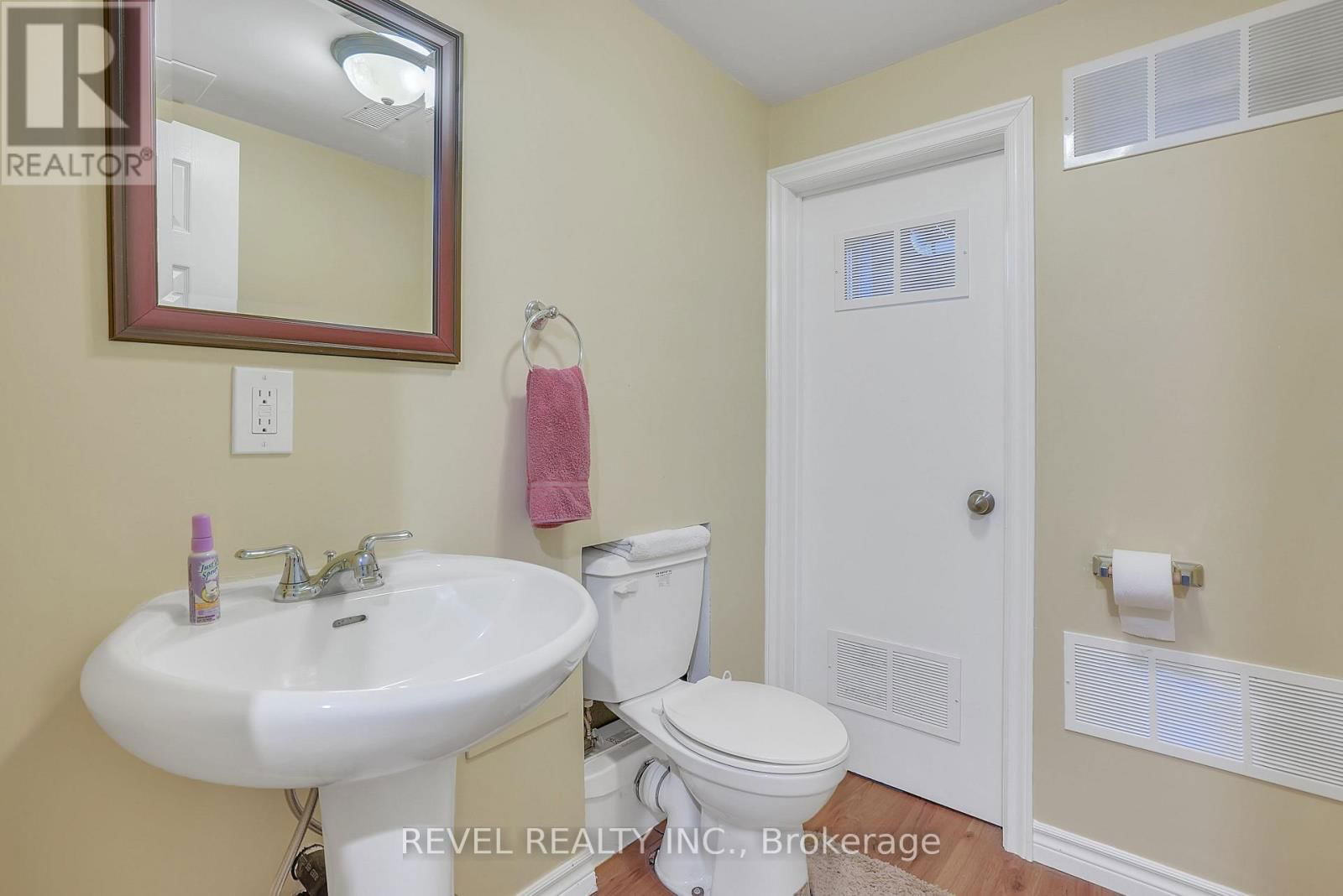 138 LAKE DALRYMPLE ROAD Image 32