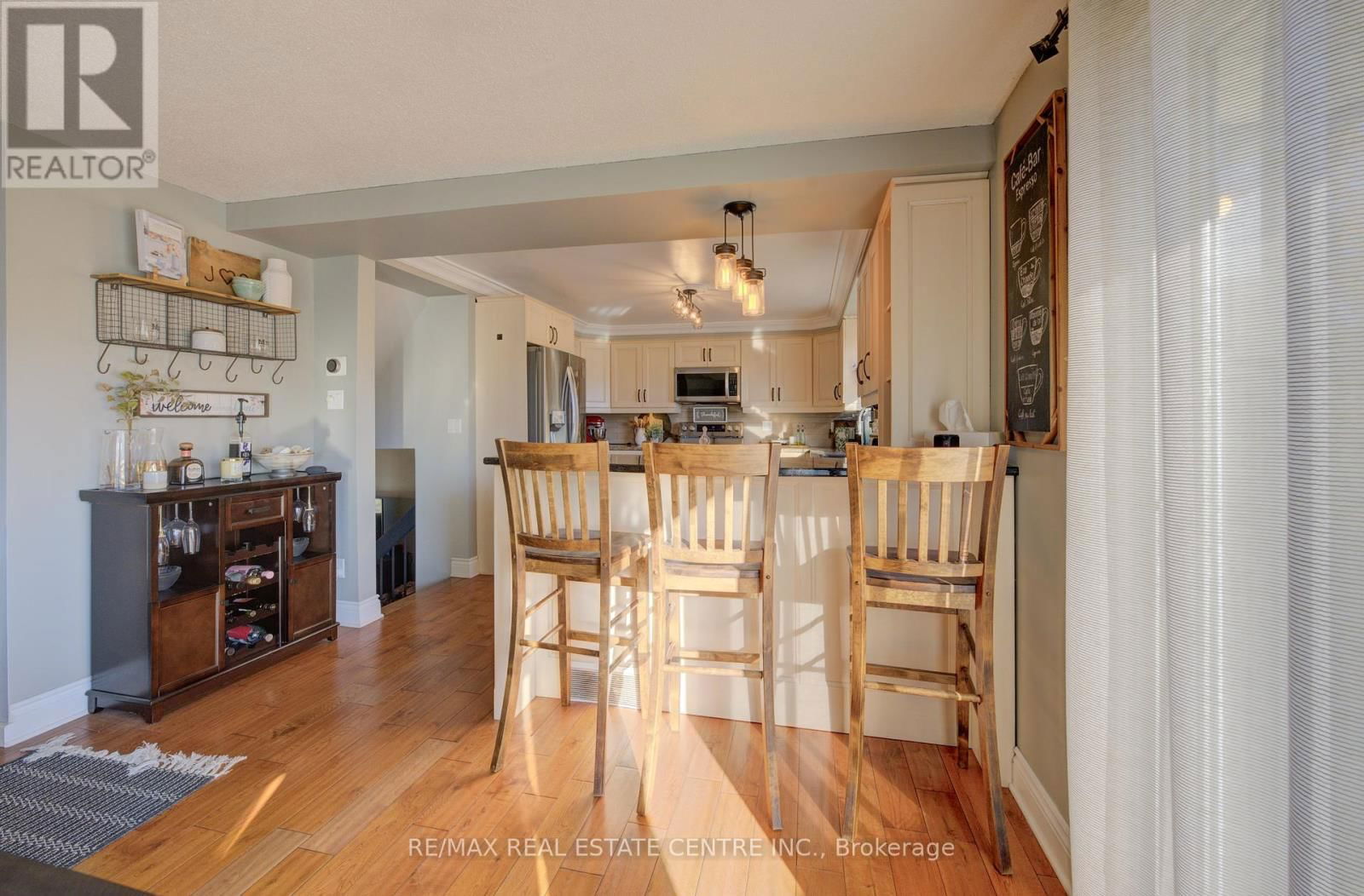 47 MANOR DRIVE Image 18