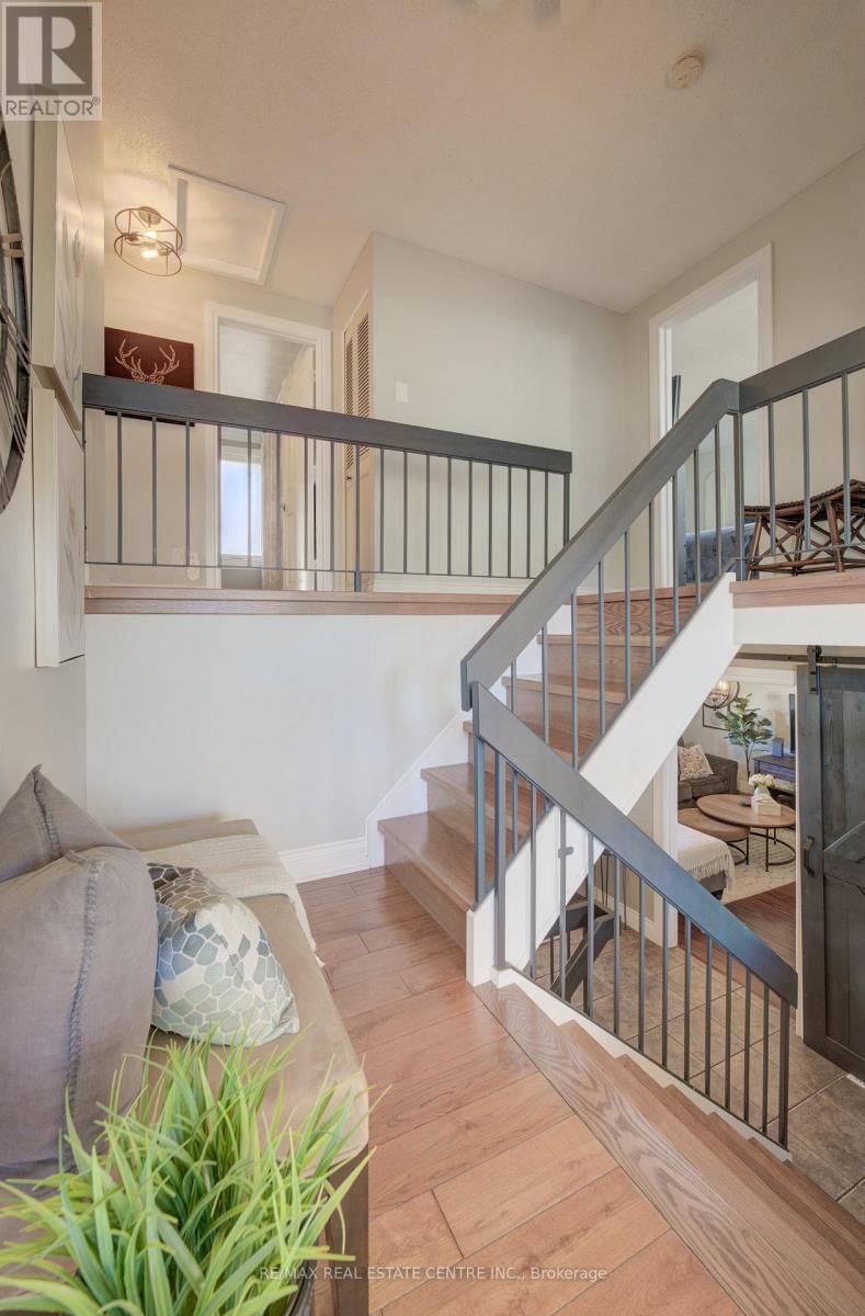 47 MANOR DRIVE Image 28