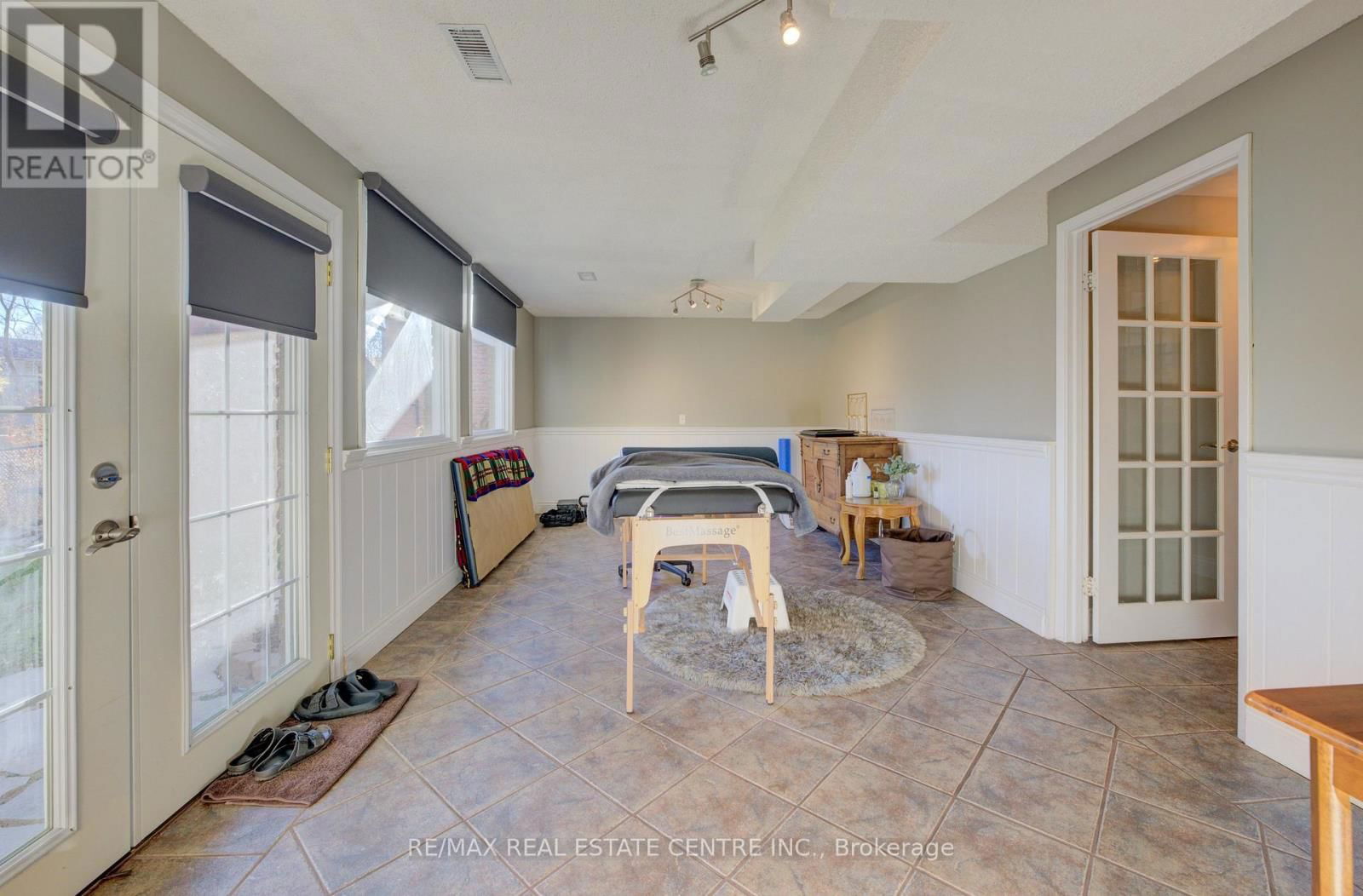 47 MANOR DRIVE Image 41