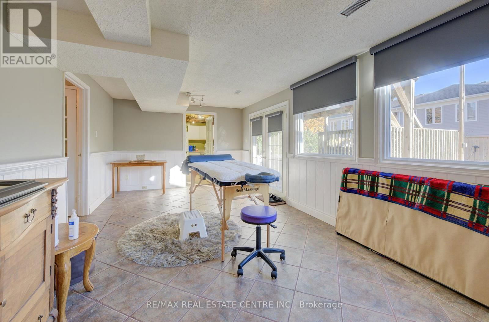 47 MANOR DRIVE Image 42
