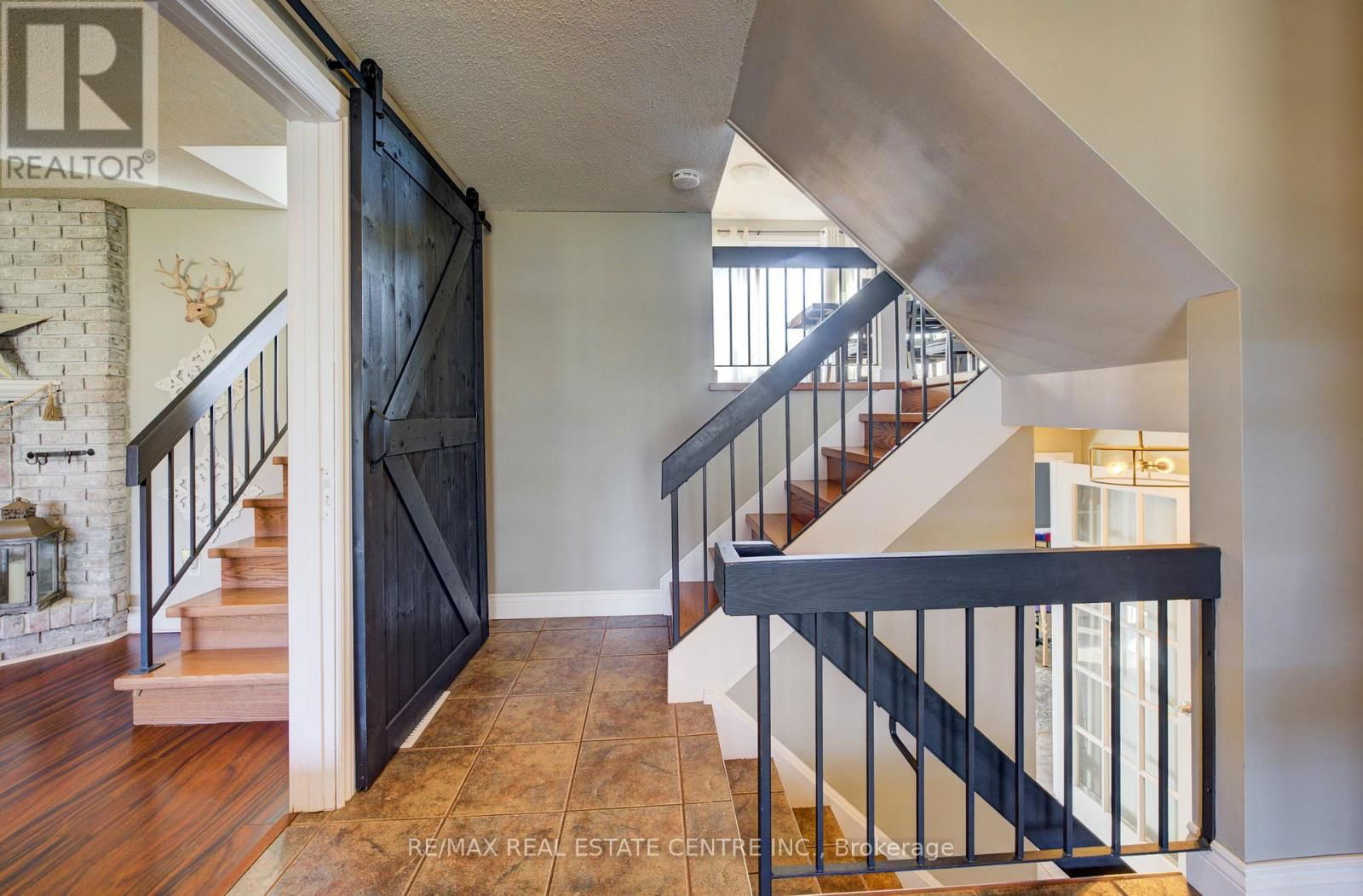 47 MANOR DRIVE Image 8