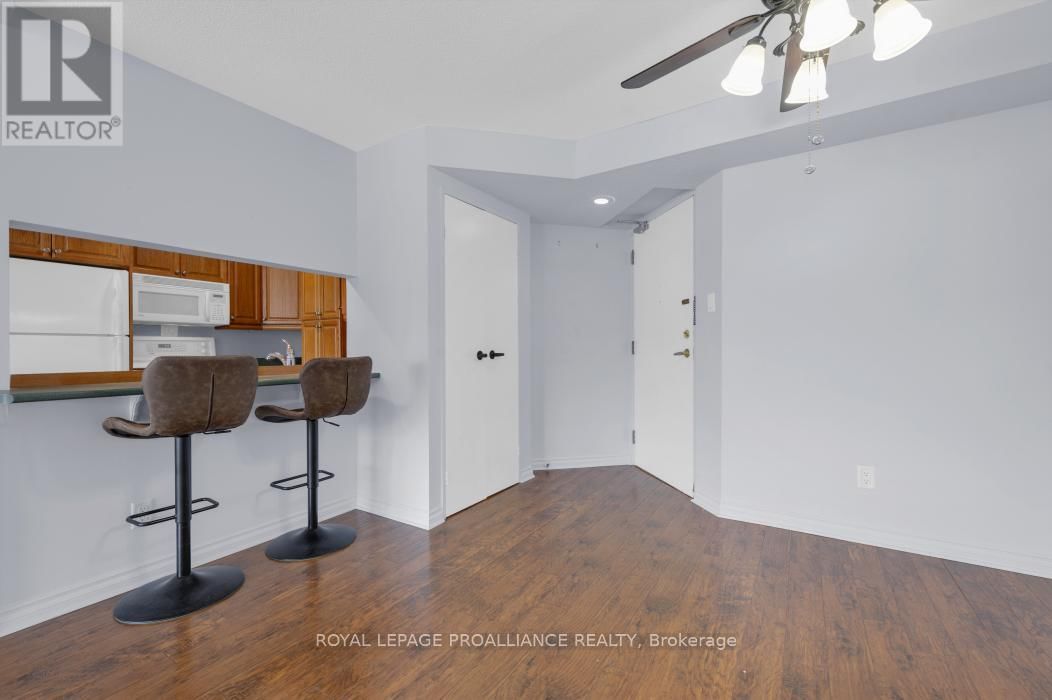 405 - 350 FRONT STREET Image 10