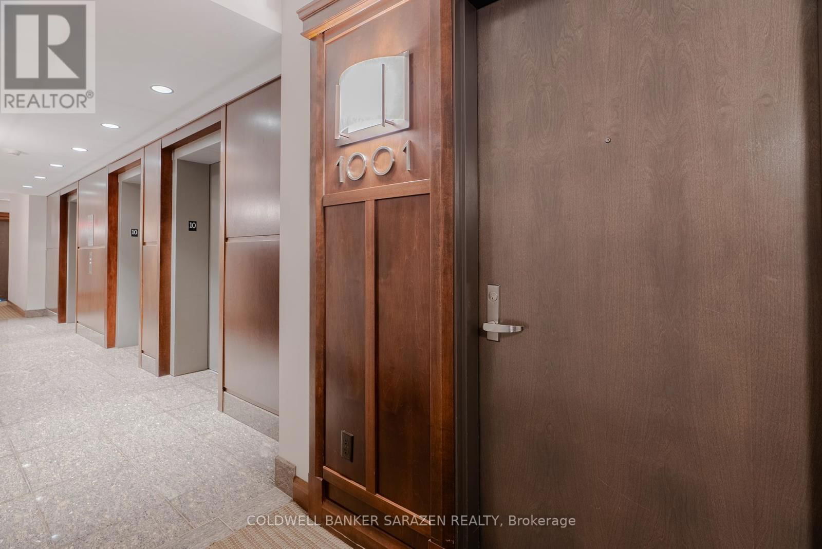 1001 - 238 BESSERER STREET Image 13