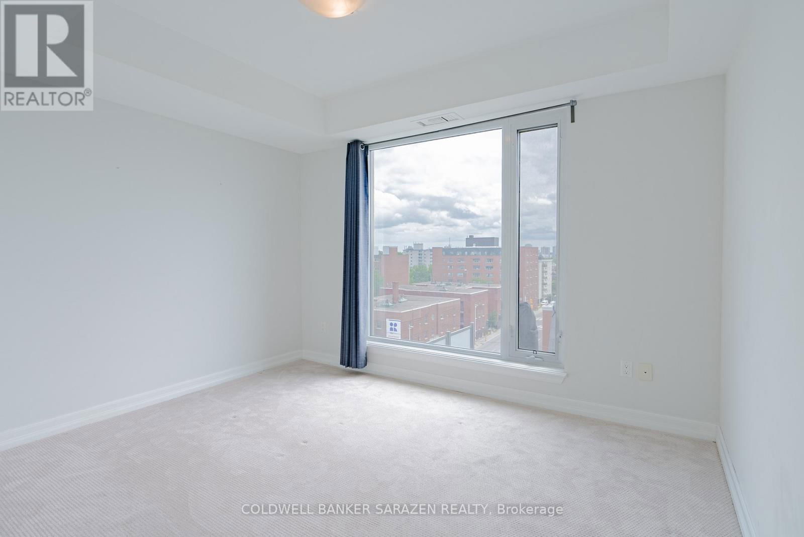 1001 - 238 BESSERER STREET Image 32