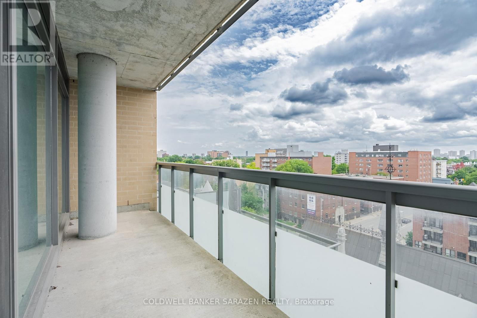1001 - 238 BESSERER STREET Image 37