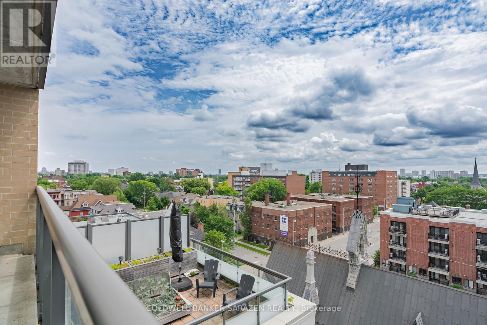 1001 - 238 BESSERER STREET Image 40