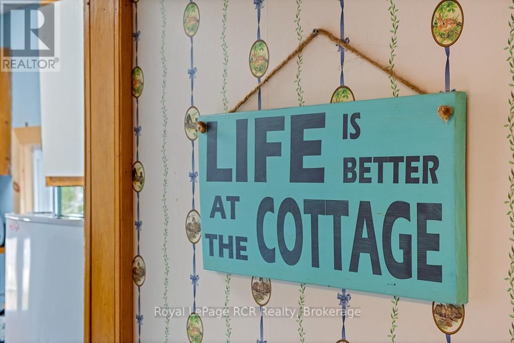 262 CANROBERT STREET Image 12