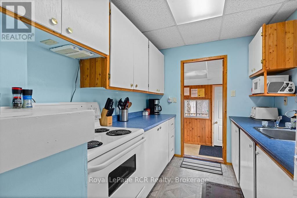 262 CANROBERT STREET Image 16