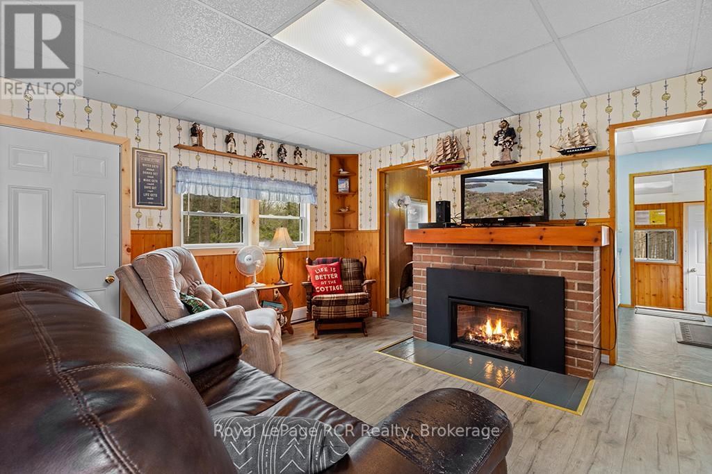 262 CANROBERT STREET Image 18