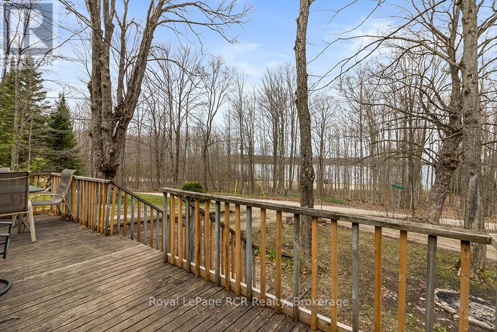 262 CANROBERT STREET Image 34