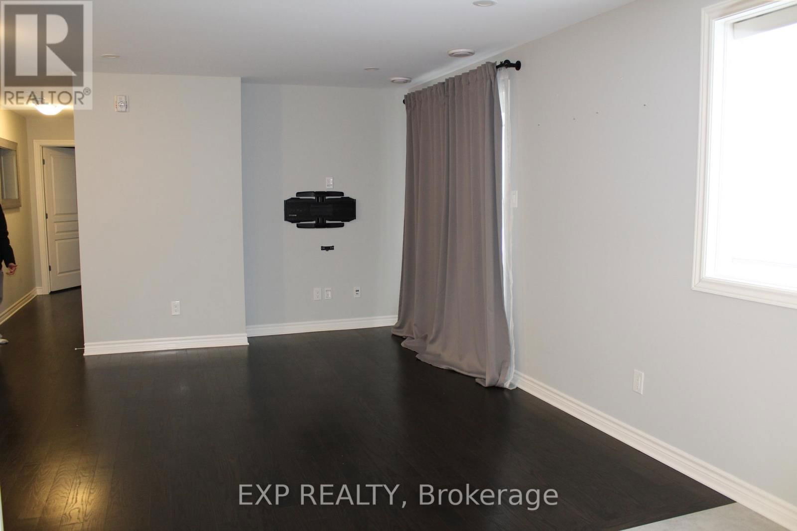 1 - 360 TRIBECA PRIVATE Image 5