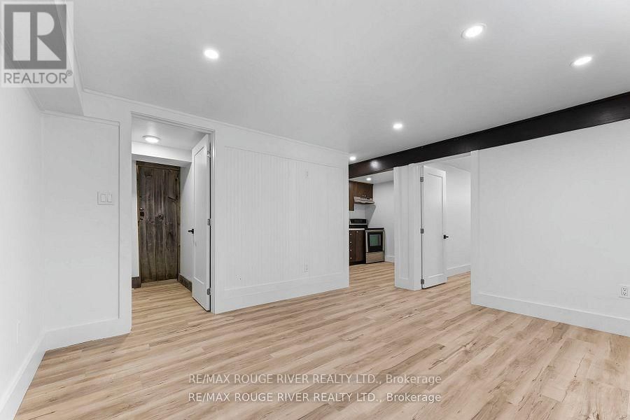 663 SWEET ROAD Image 29