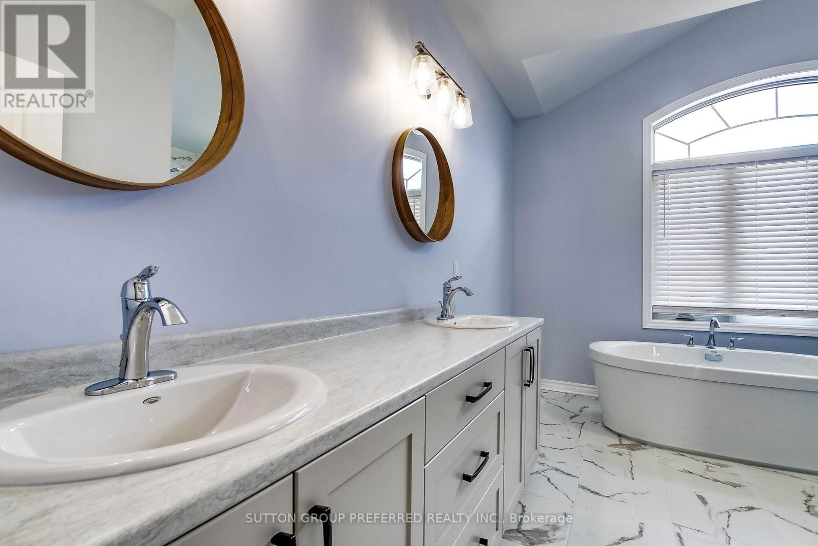 1005 RIVERBEND ROAD Image 17