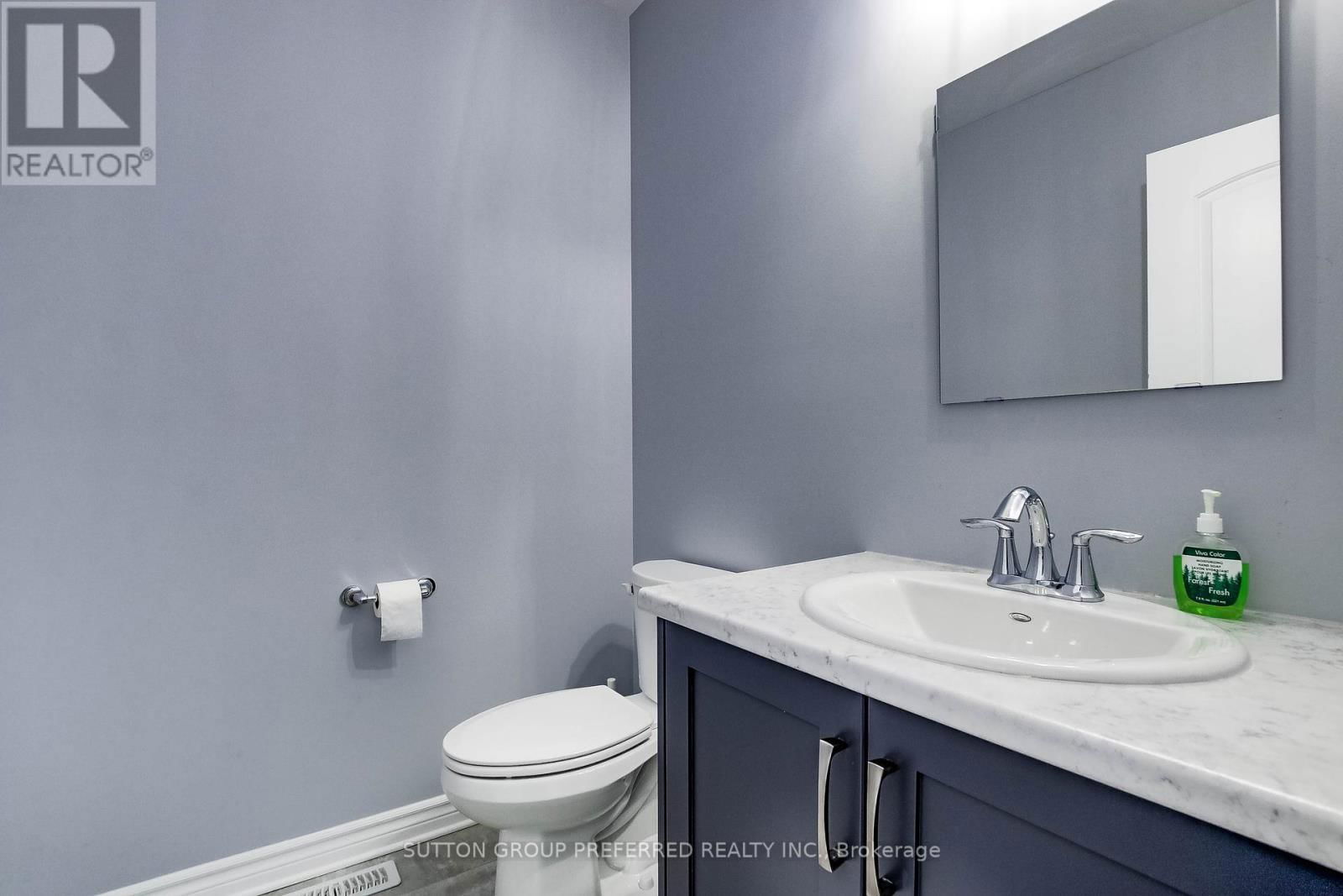 1005 RIVERBEND ROAD Image 26