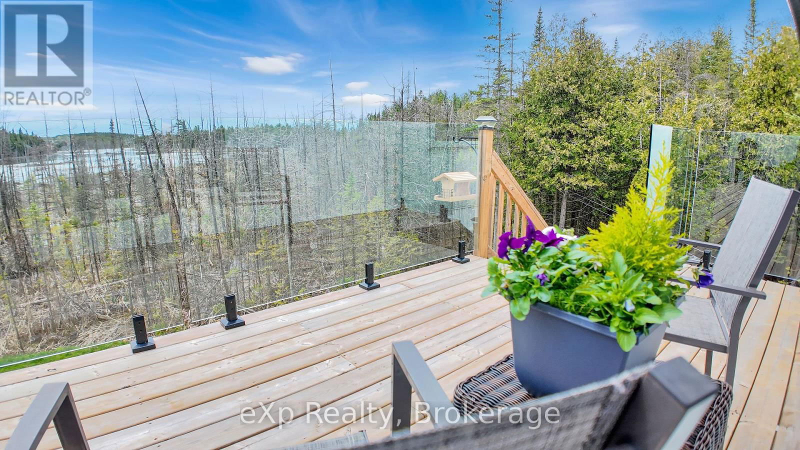 130 LOUISE CREEK CRESCENT Image 42