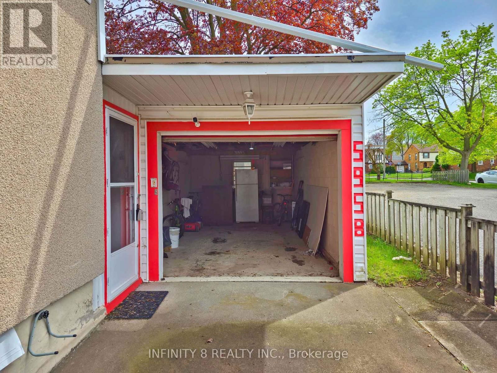 5958 SUMMER STREET Image 34