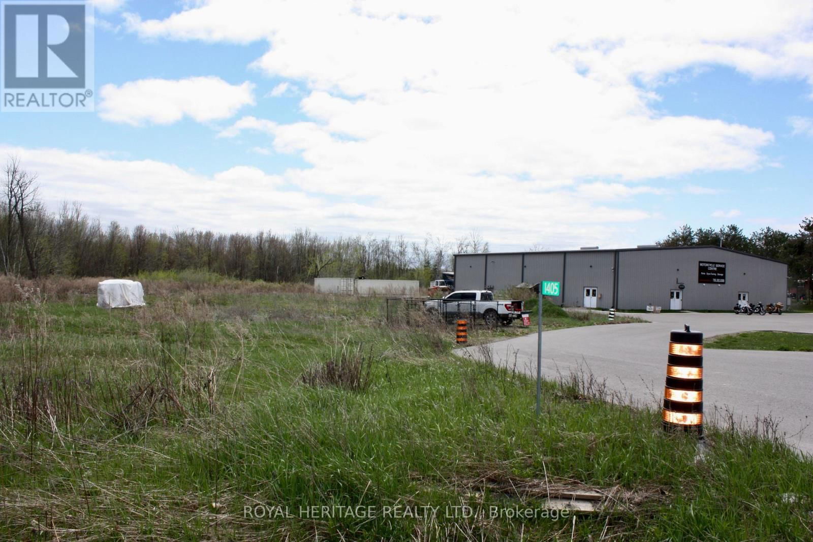1411 8TH LINE Image 3