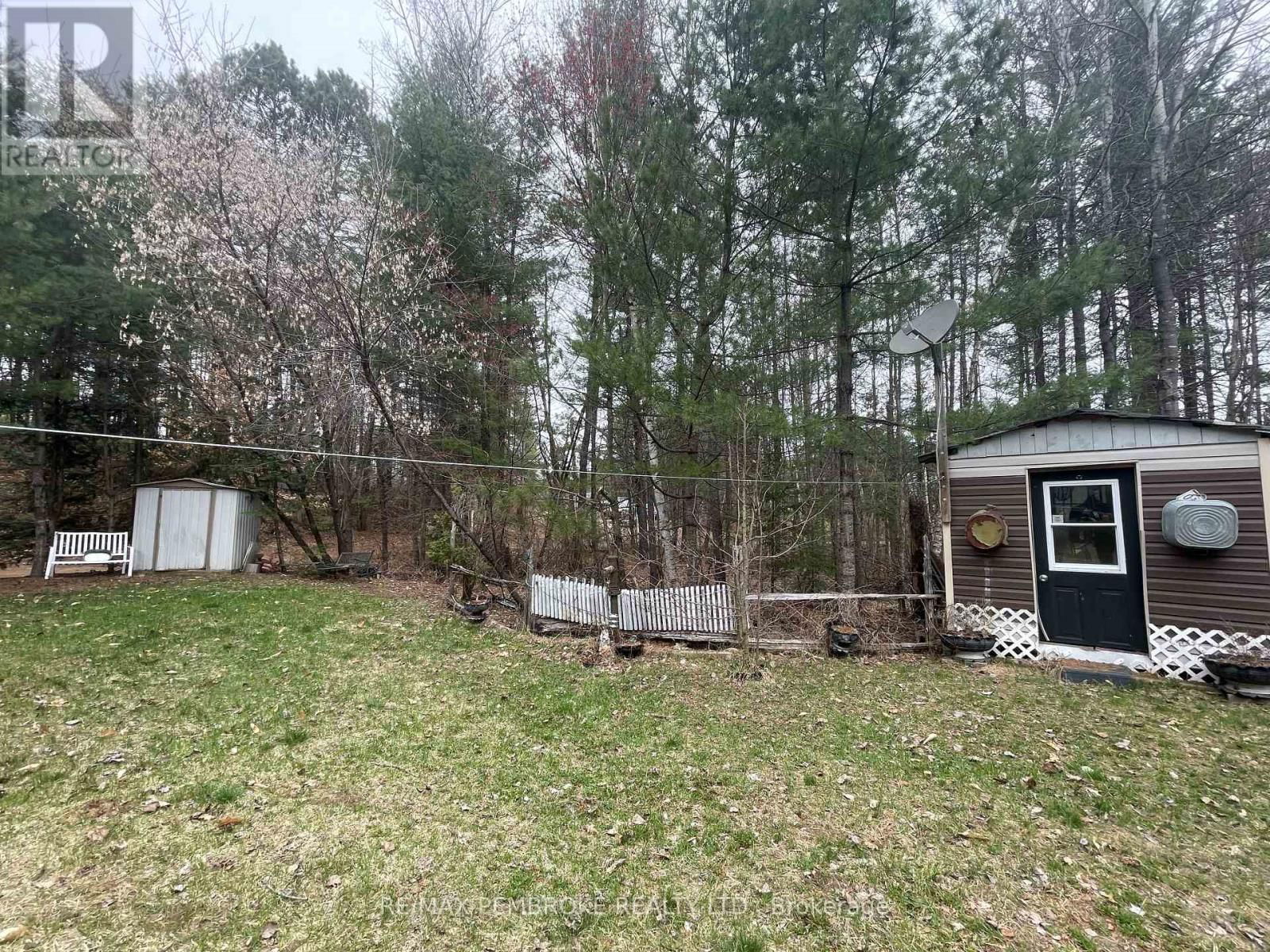 30 HUNTERS RUN LANE Image 18