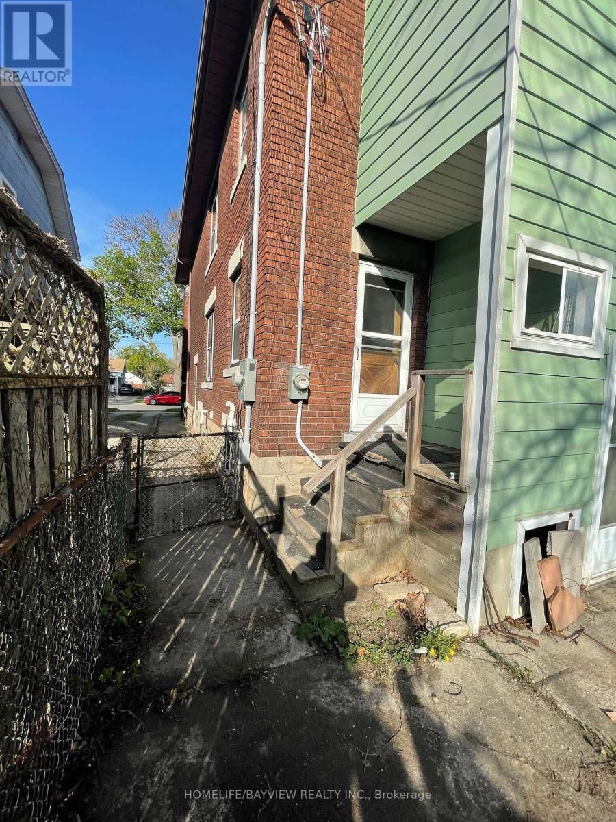 478-480 CAMERON AVENUE NORTH Image 3