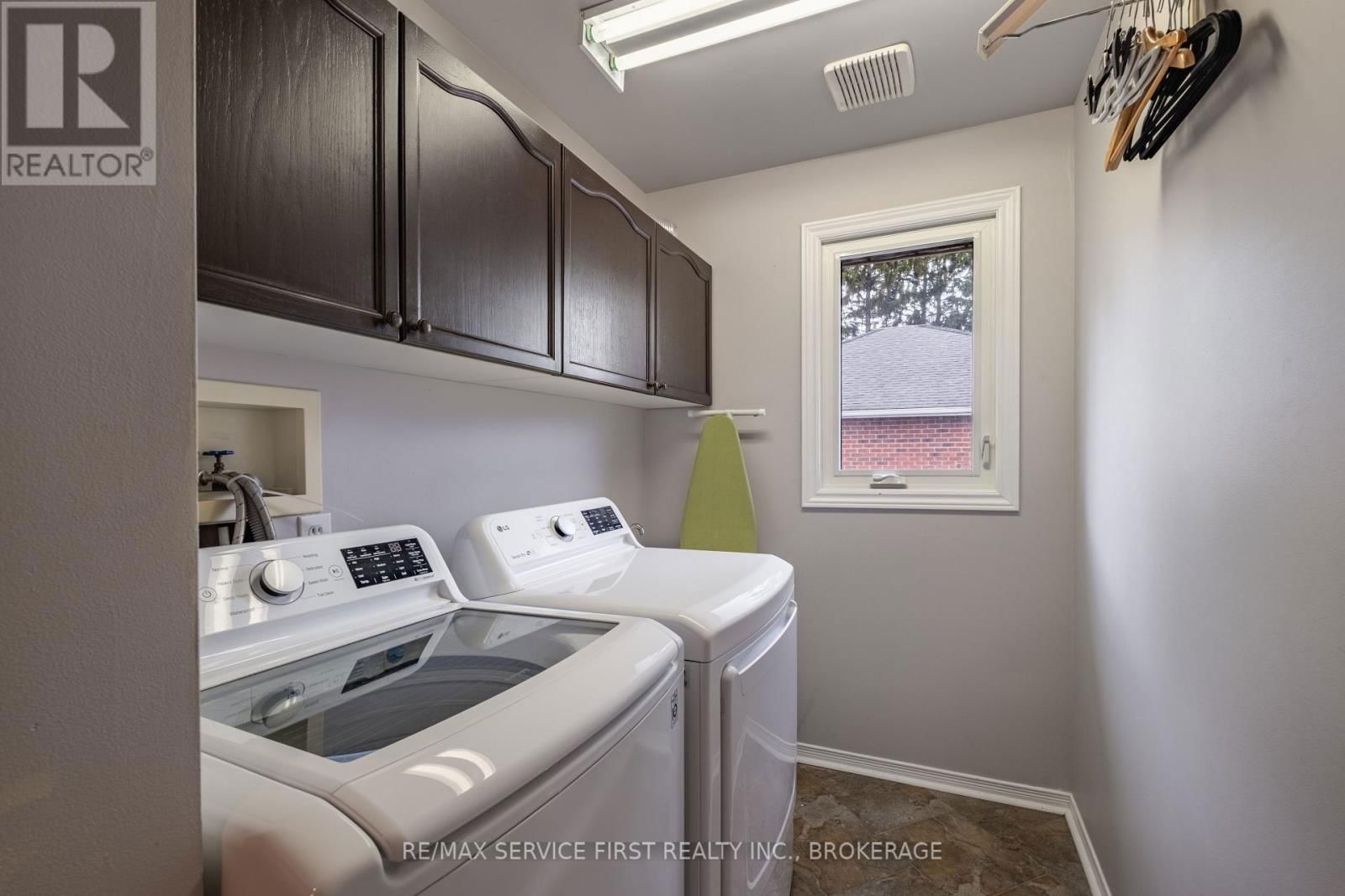 531 FOREST HILL DRIVE E DRIVE Image 35