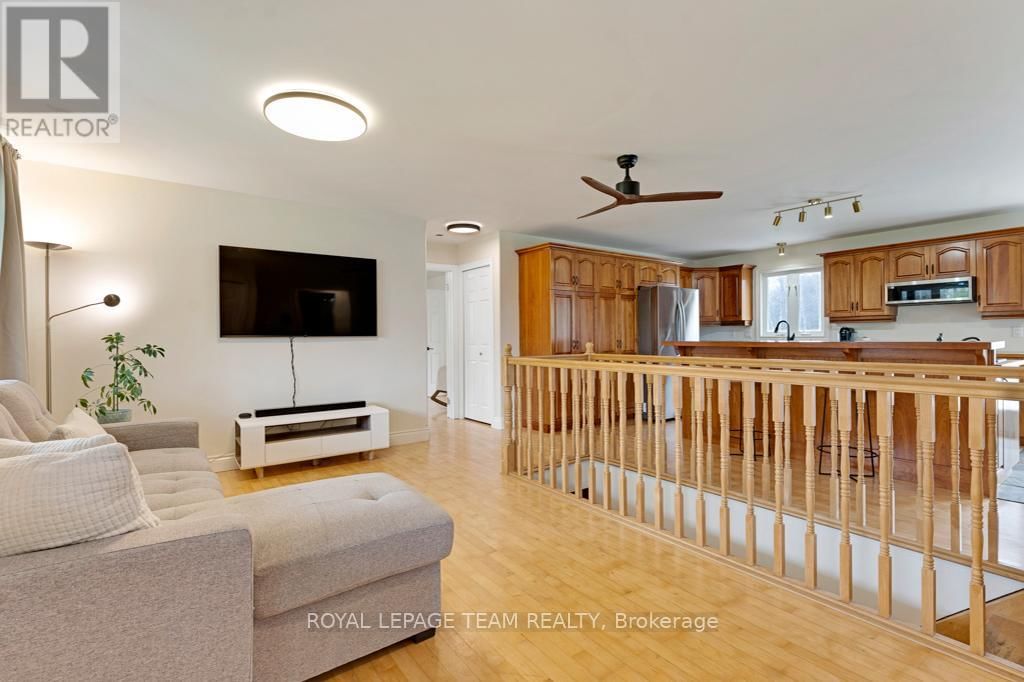 11051 COOPER ROAD Image 10