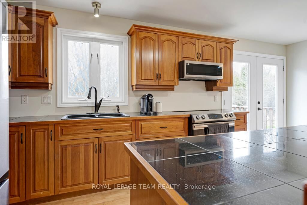 11051 COOPER ROAD Image 17