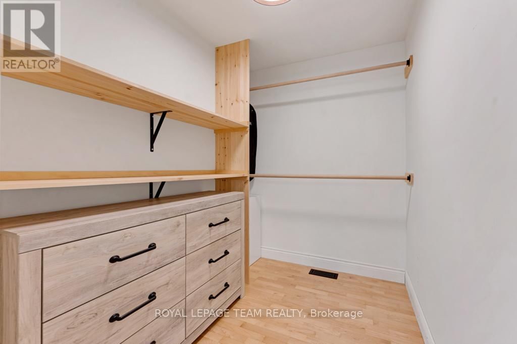 11051 COOPER ROAD Image 32