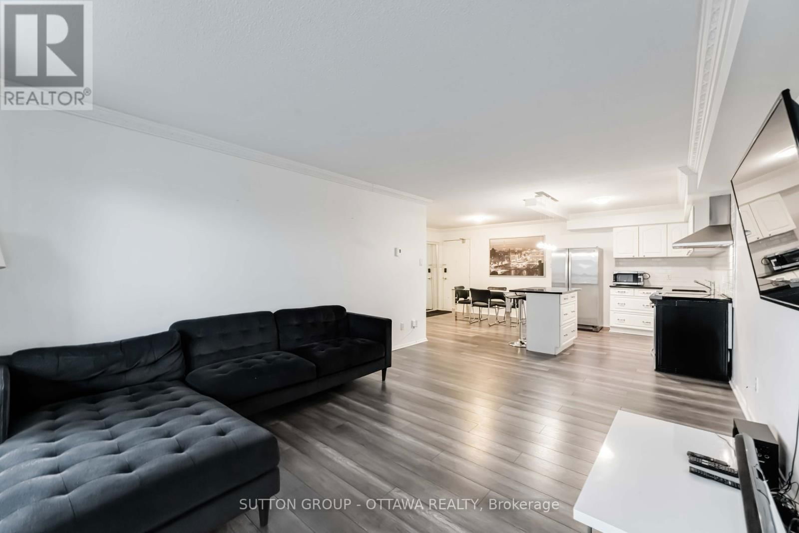 705 - 158C MCARTHUR AVENUE Image 14