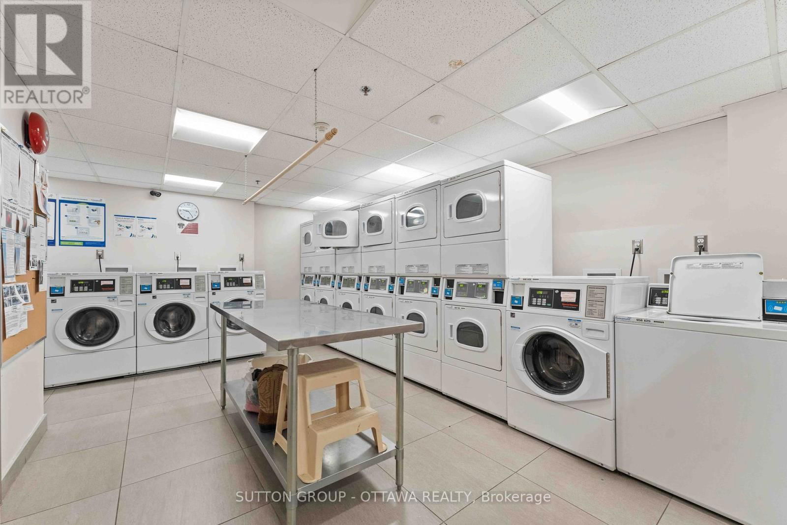 705 - 158C MCARTHUR AVENUE Image 30