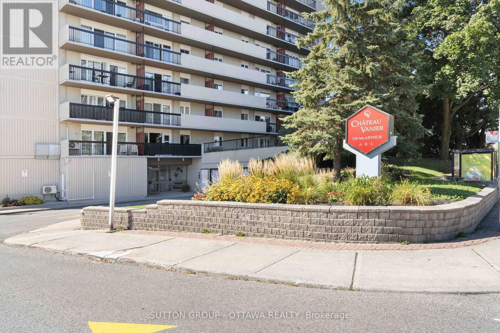 705 - 158C MCARTHUR AVENUE Image 39