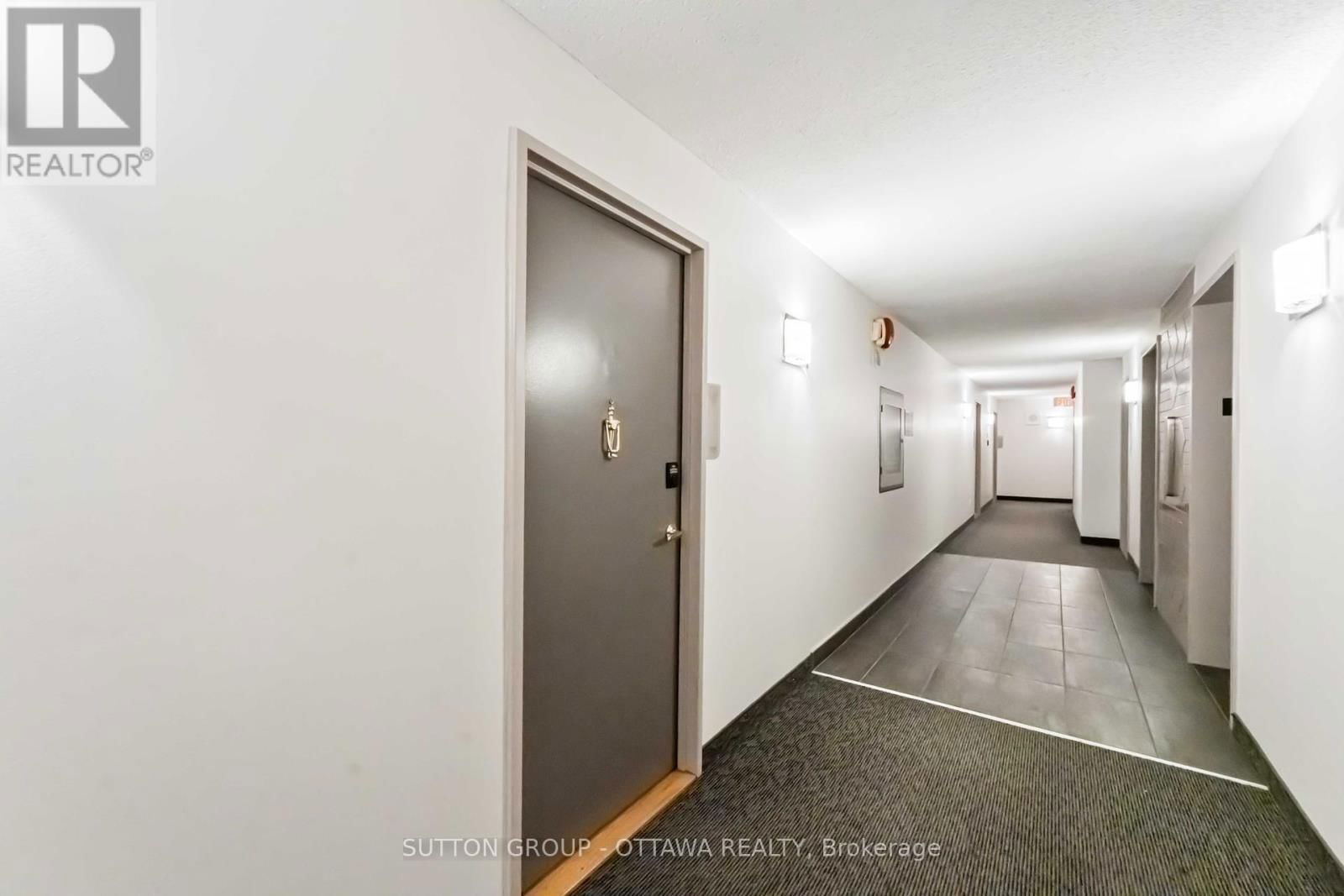 705 - 158C MCARTHUR AVENUE Image 8