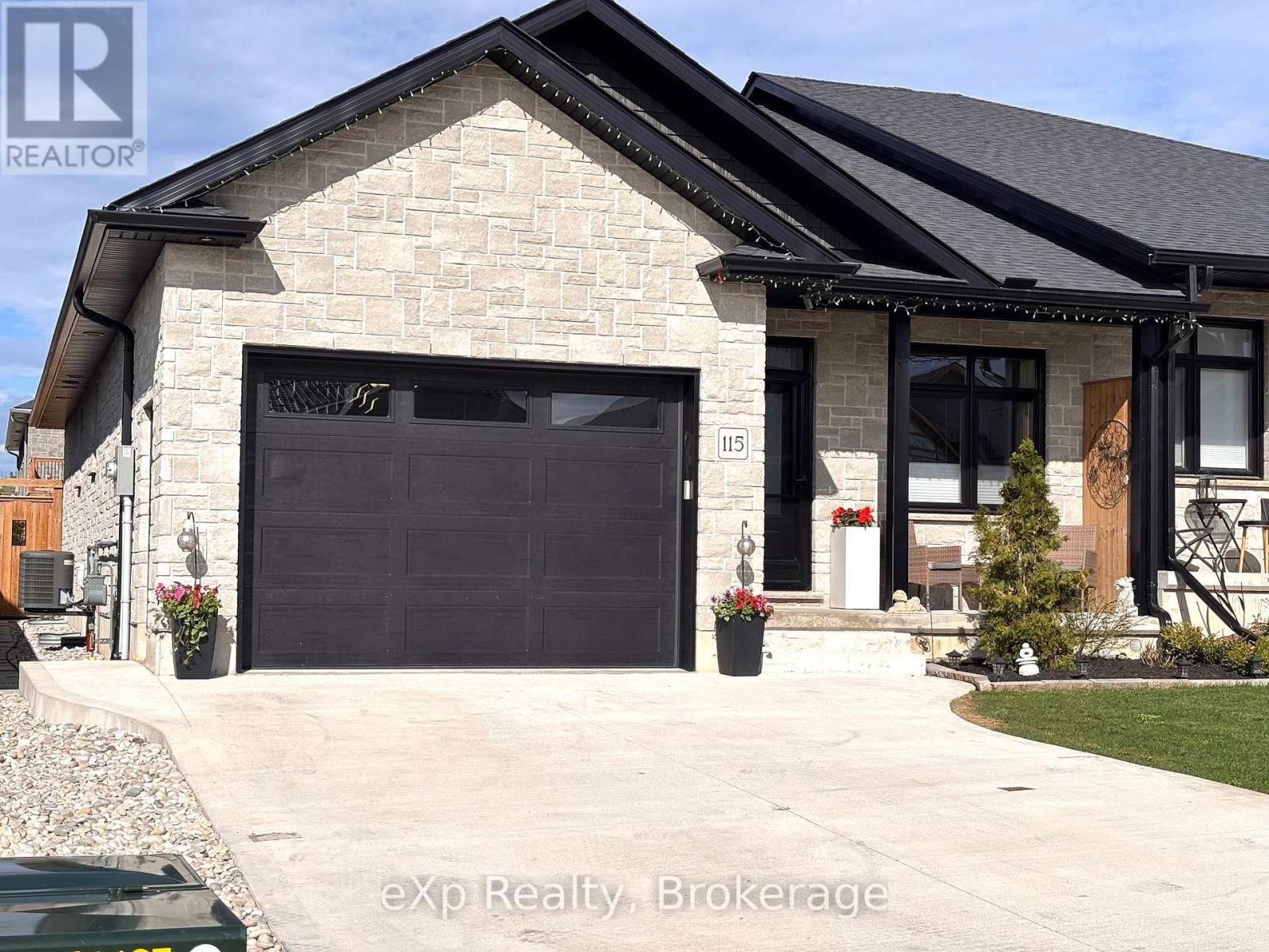 115 IRISHWOOD LANE Image 3