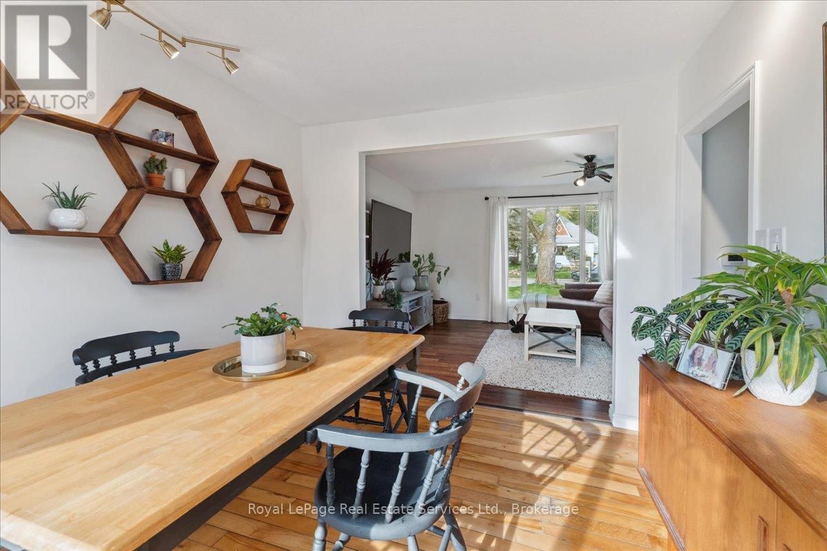 160 HOME STREET Image 11