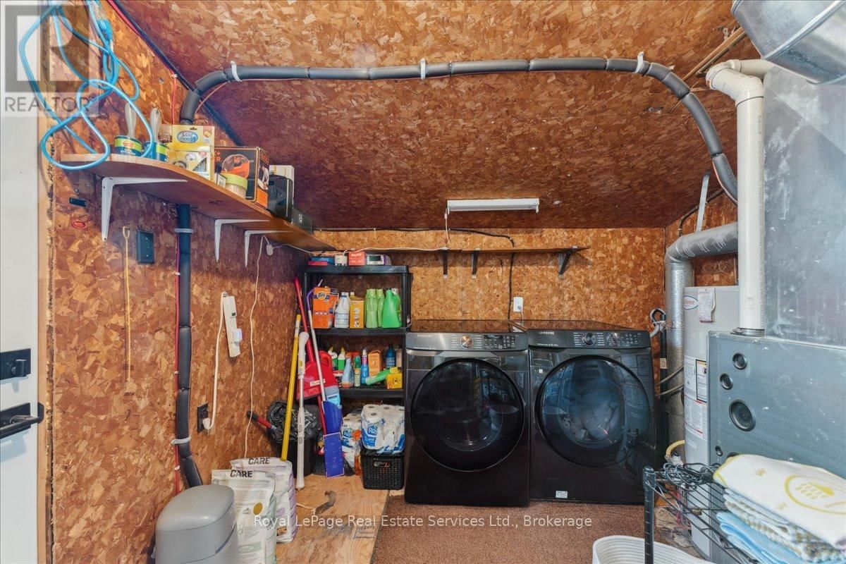 160 HOME STREET Image 20