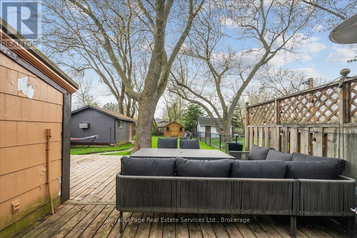 160 HOME STREET Image 21
