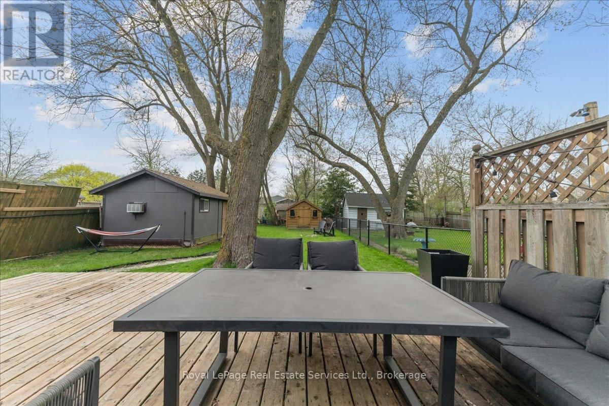 160 HOME STREET Image 22