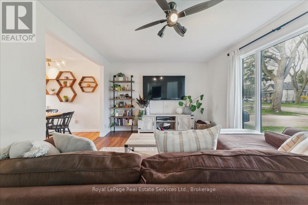 160 HOME STREET Image 3