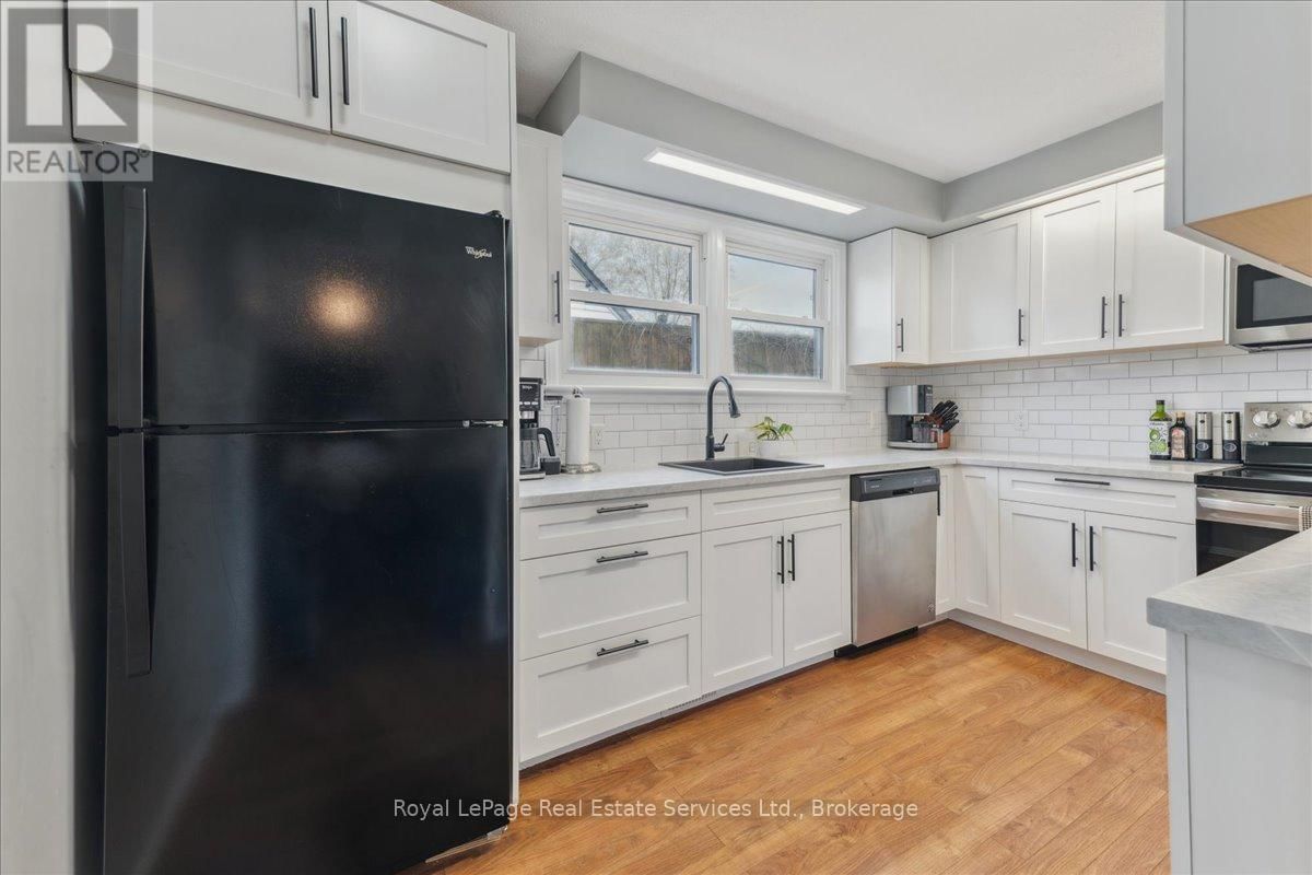 160 HOME STREET Image 5