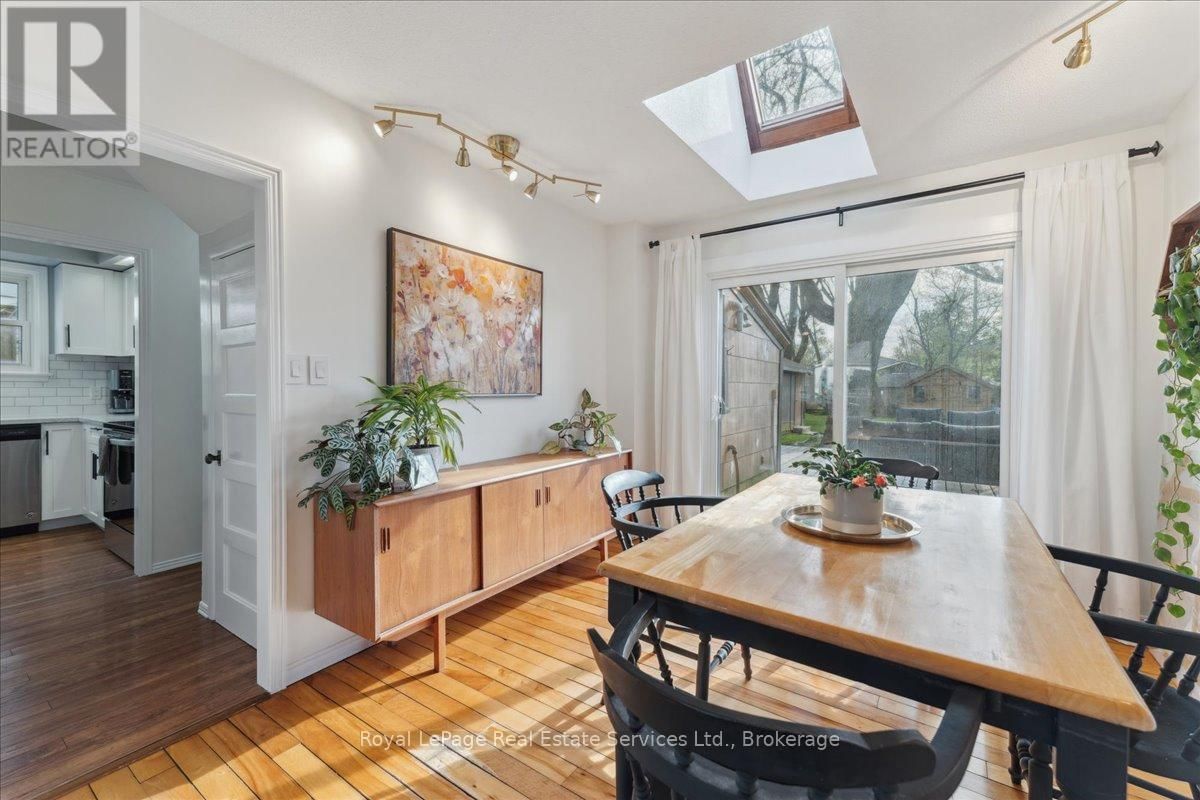 160 HOME STREET Image 9