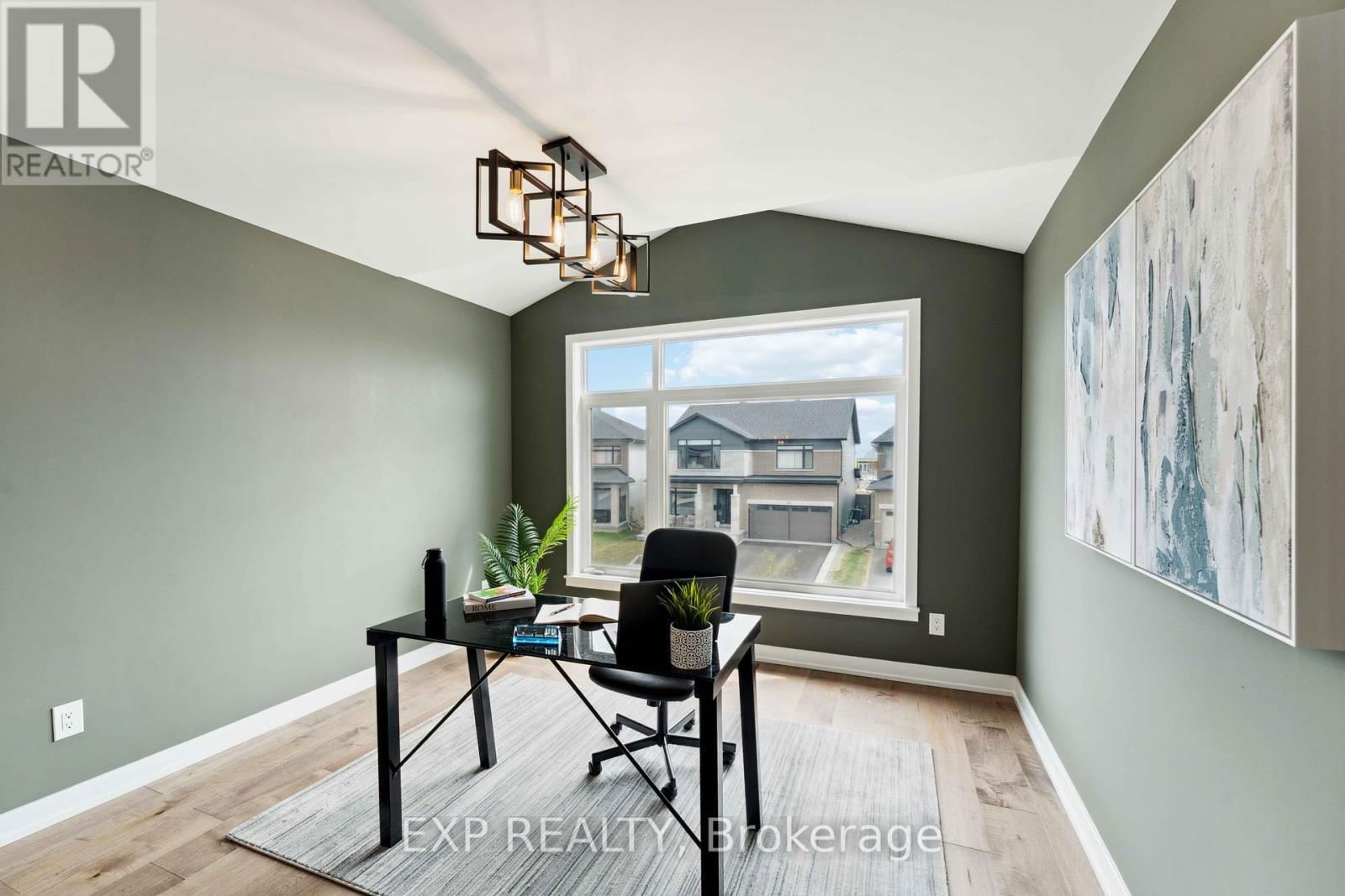 46 ANDROMEDA ROAD Image 13