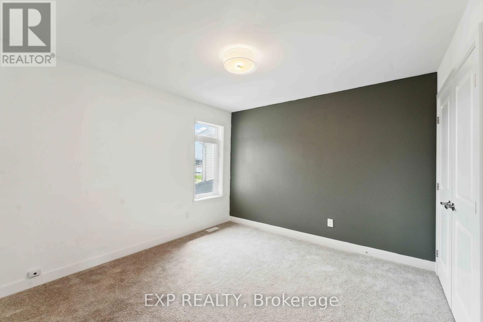 46 ANDROMEDA ROAD Image 14