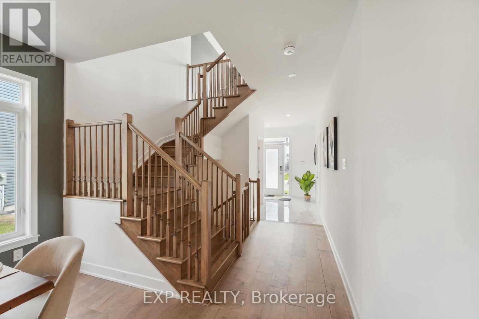 46 ANDROMEDA ROAD Image 2