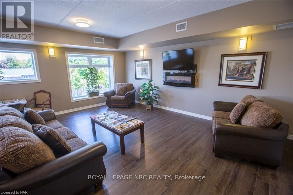 102 - 4644 PETTIT AVENUE Image 22