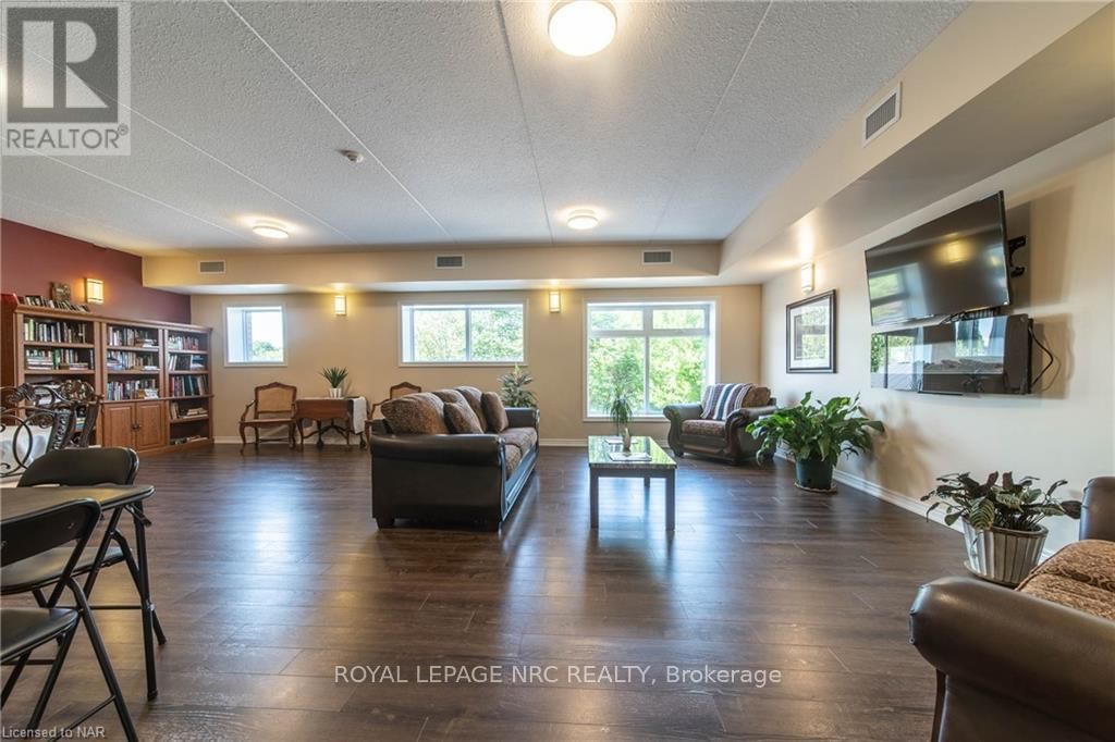 102 - 4644 PETTIT AVENUE Image 26