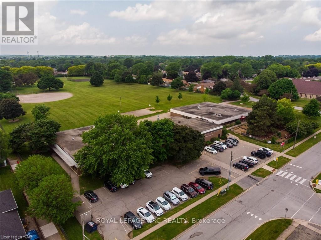 102 - 4644 PETTIT AVENUE Image 36