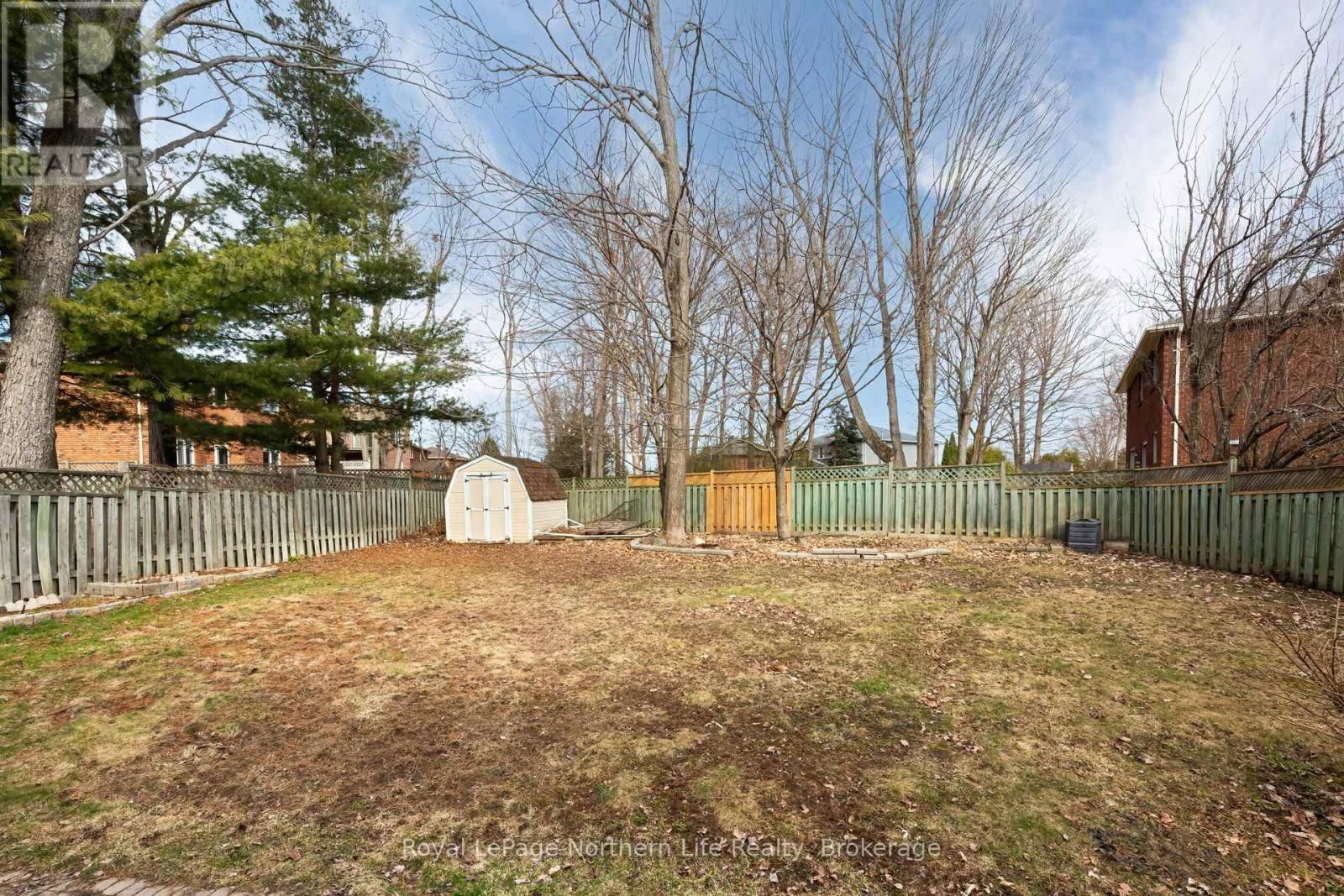 3 CANTERBURY CRESCENT Image 17